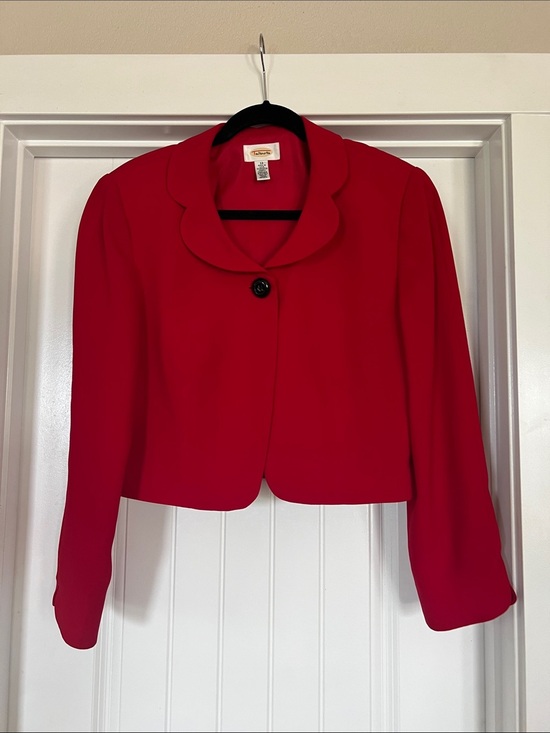 Talbots Jackets & Blazers - Vintage Talbots Red Scallop Collar Cropped Blazer